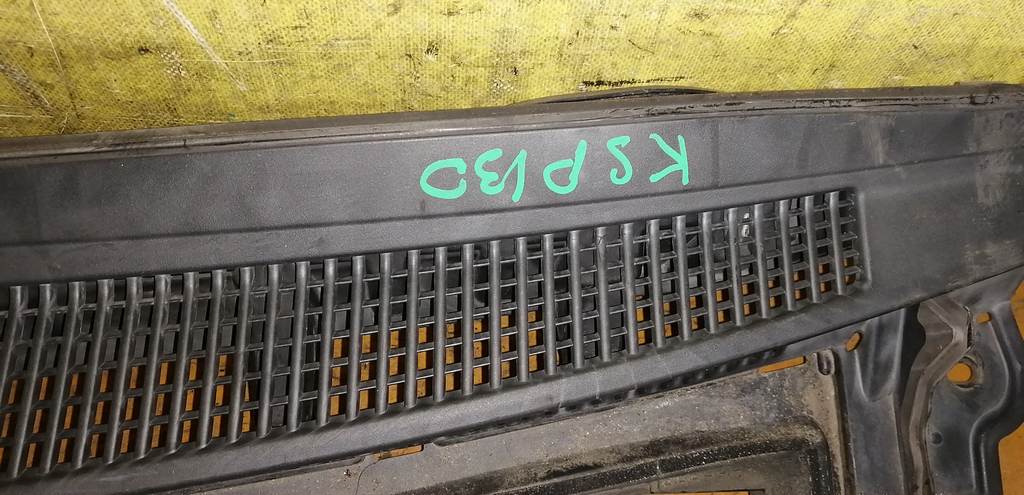 жабо Toyota Vitz