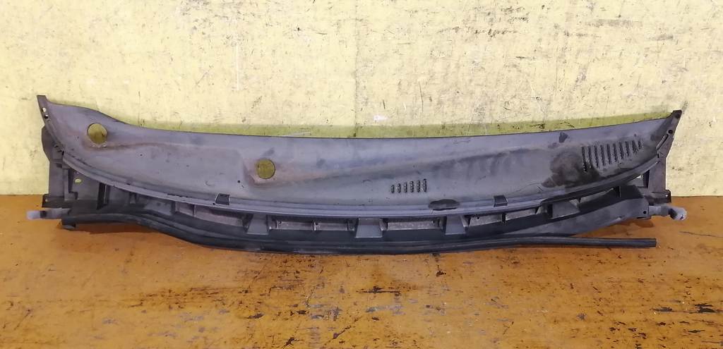 жабо Nissan Note