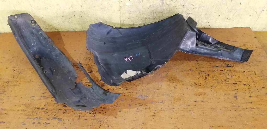 подкрылок Subaru Legacy