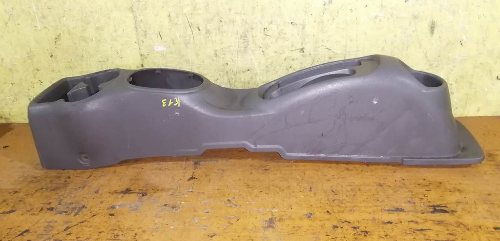 консоль между сидений Nissan March