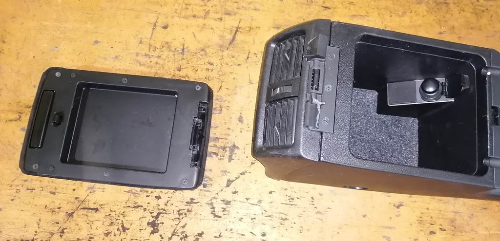 консоль между сидений Subaru Legacy