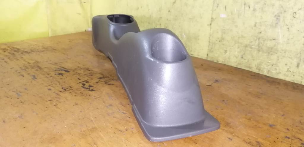 консоль между сидений Nissan March