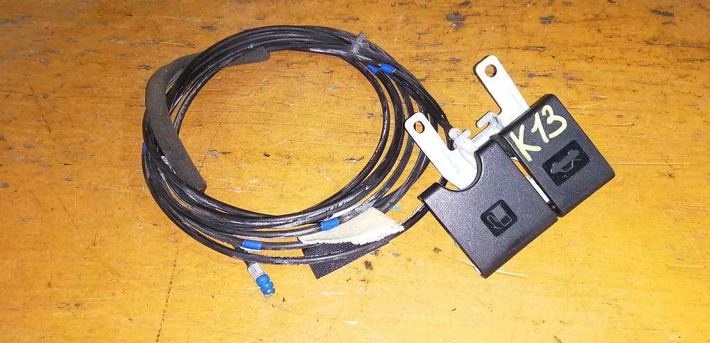 тросик лючка бака Nissan March