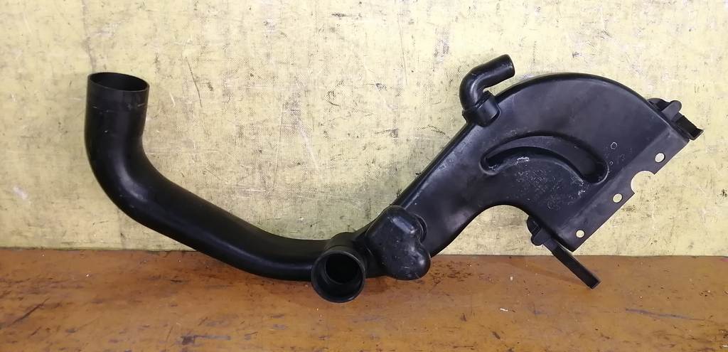 воздухозаборник Nissan X-Trail