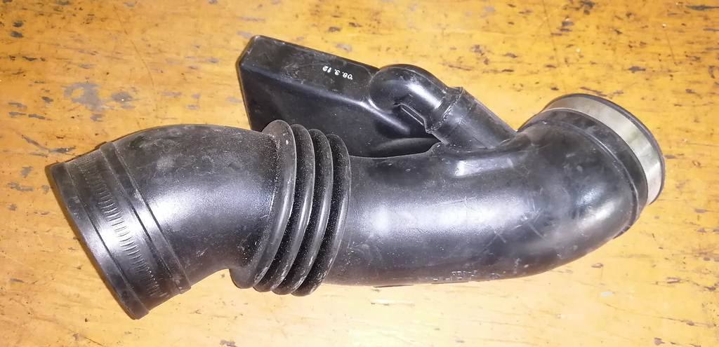 гофра воздушного фильтра Subaru Legacy