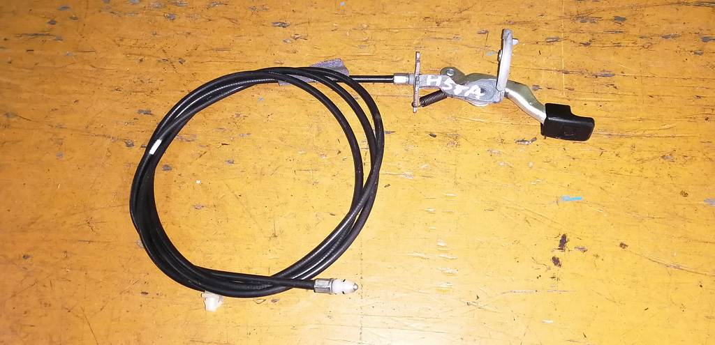 тросик лючка бака Mitsubishi Pajero Mini