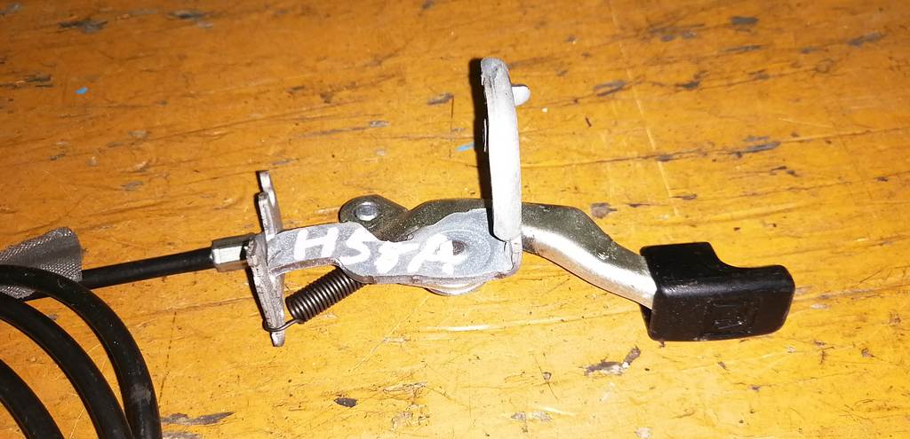 тросик лючка бака Mitsubishi Pajero Mini