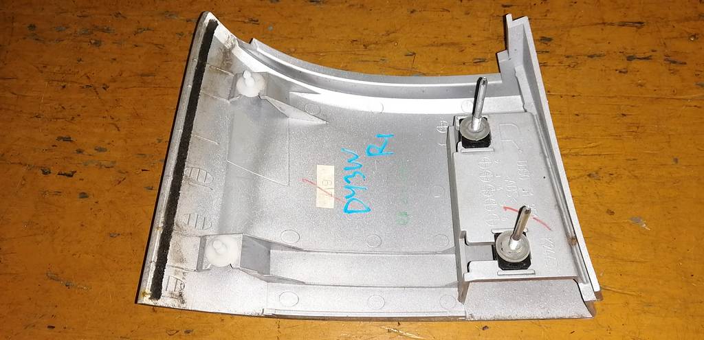 планка под стоп Mazda Demio