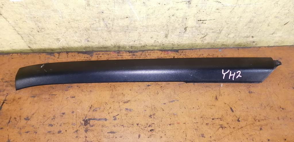 молдинг лобового стекла Honda Element