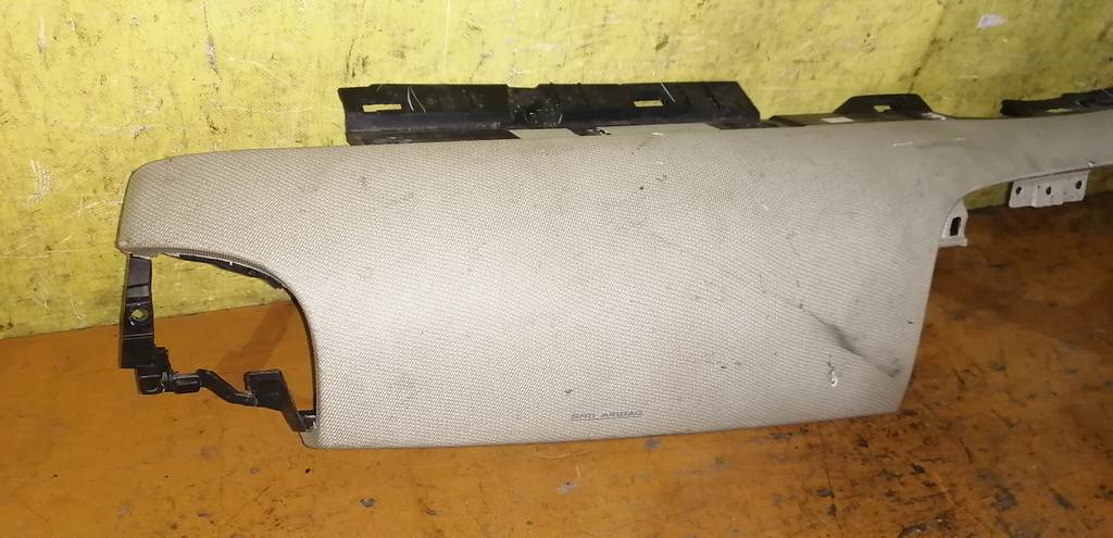 торпедо Nissan March