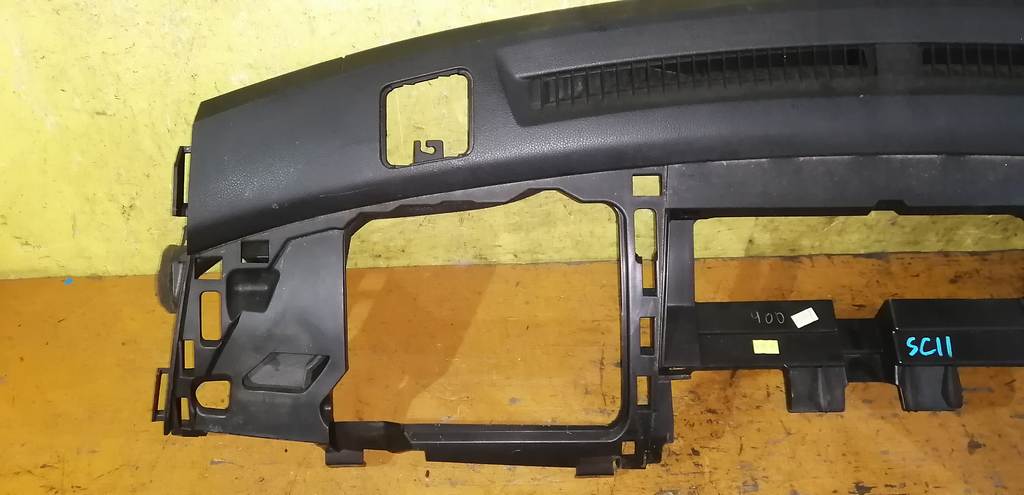 торпедо Nissan Tiida Latio