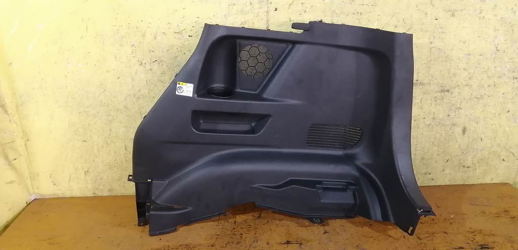 обшивка багажника Suzuki Solio