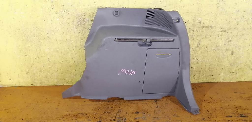 обшивка багажника Mazda Demio