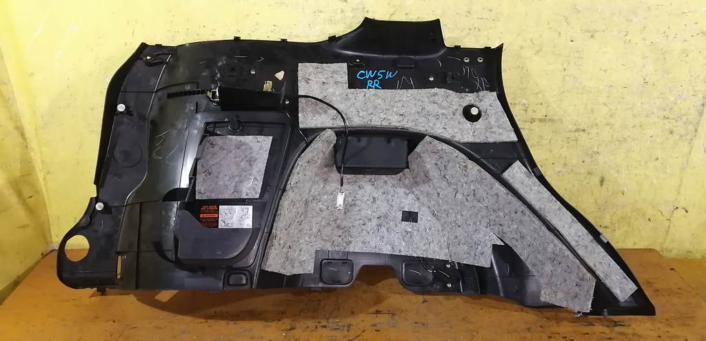 обшивка багажника Mitsubishi Outlander