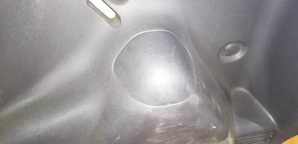 обшивка багажника Toyota Funcargo