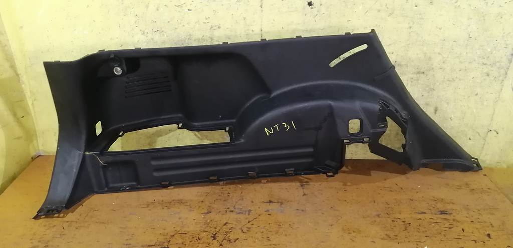 обшивка багажника Nissan X-Trail