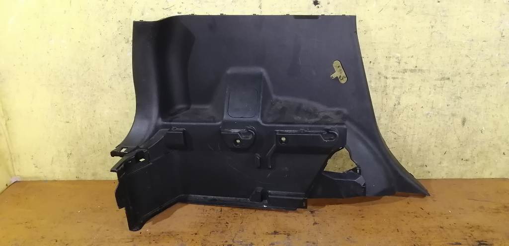 обшивка багажника Nissan Note