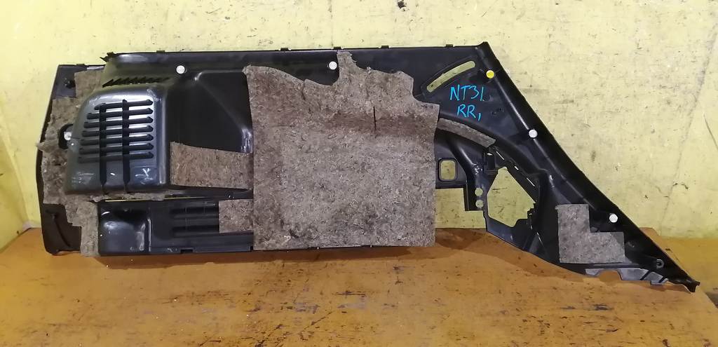 обшивка багажника Nissan X-Trail