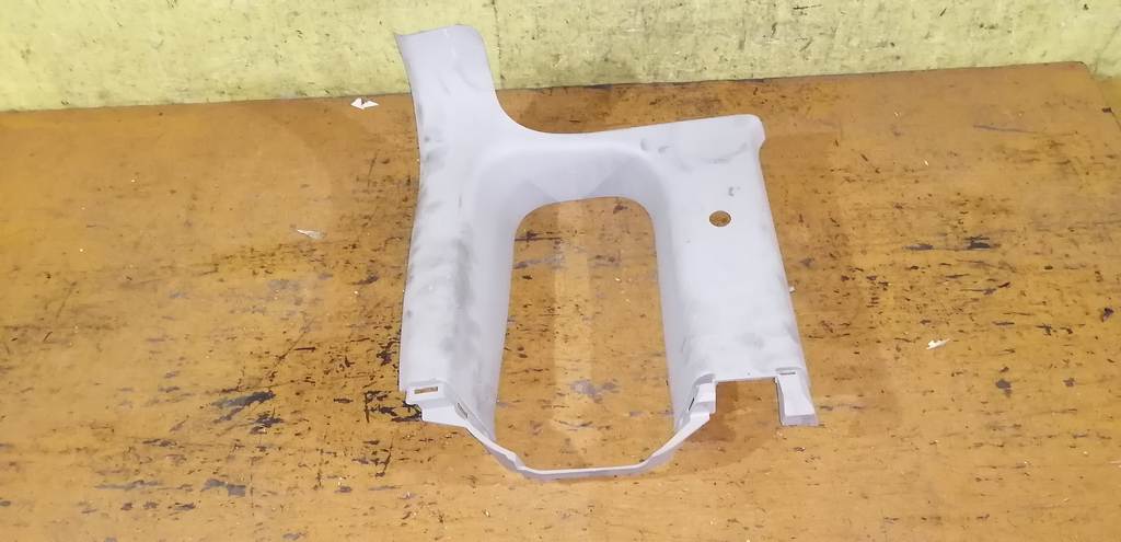 обшивка багажника Nissan Cube