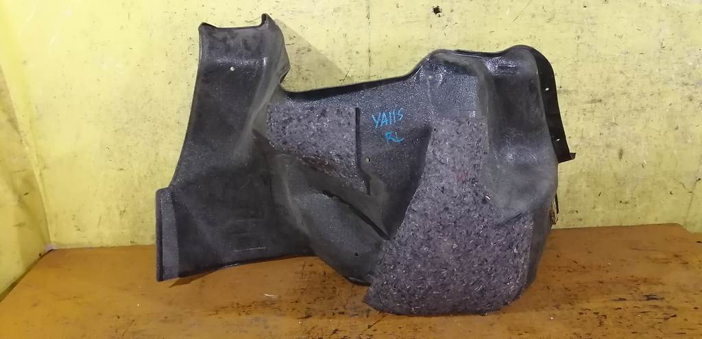 обшивка багажника Suzuki SX4