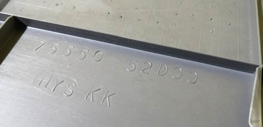 обшивка багажника Suzuki Escudo