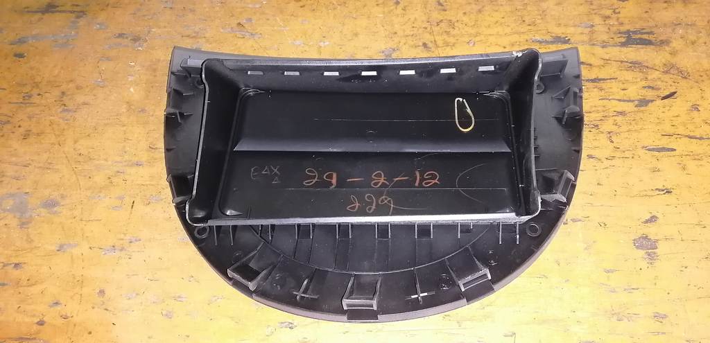 airbag пассажирский Nissan March