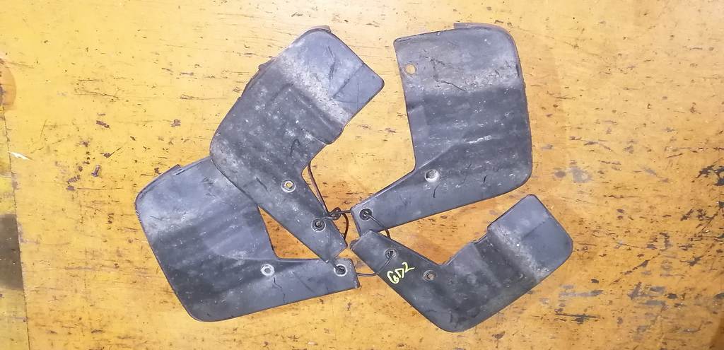 брызговик Subaru Impreza