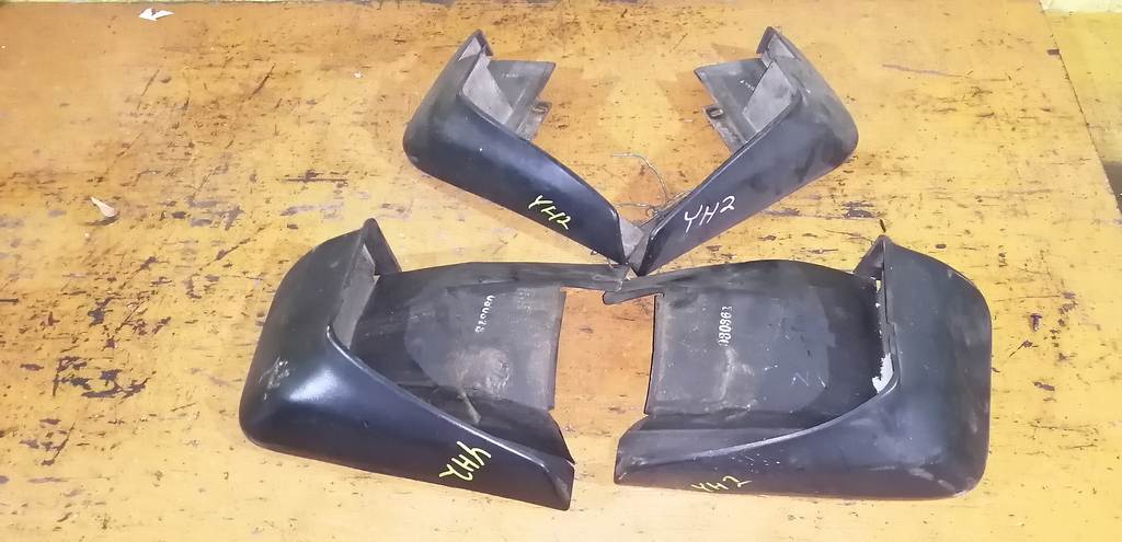 брызговик Honda Element