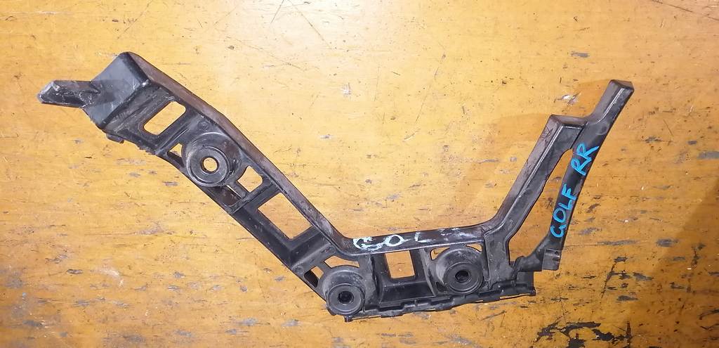 крепеж бампера Volkswagen Golf