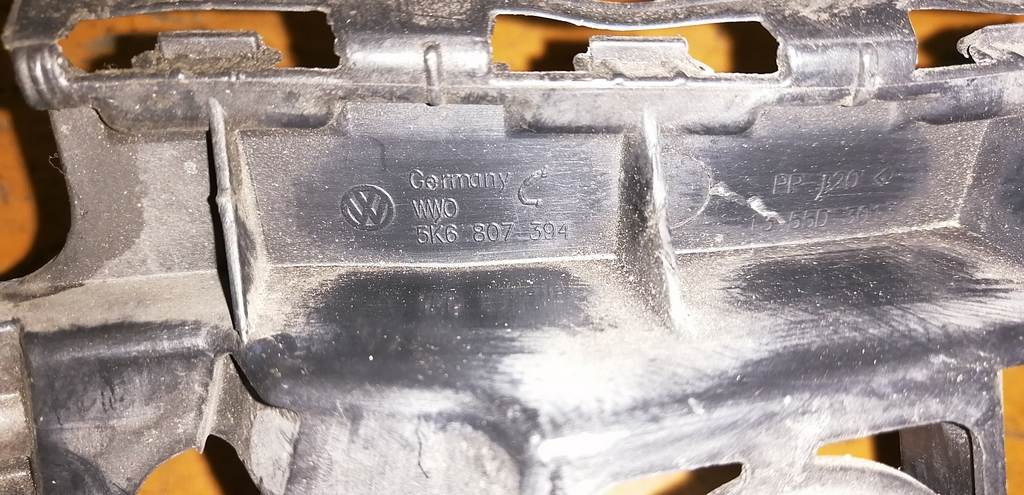 крепеж бампера Volkswagen Golf