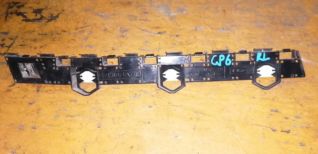 крепеж бампера Subaru Impreza