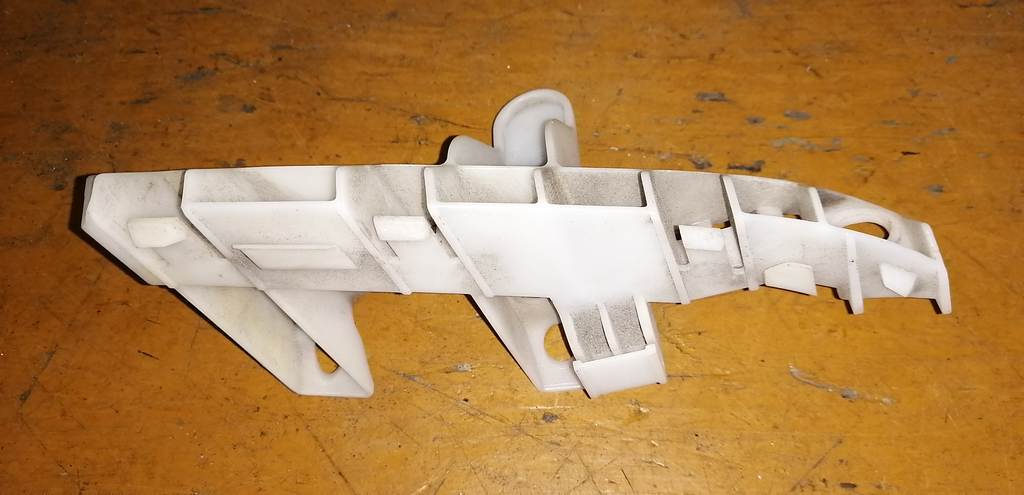 крепеж бампера Subaru Impreza