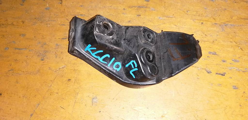 крепеж бампера Toyota Passo