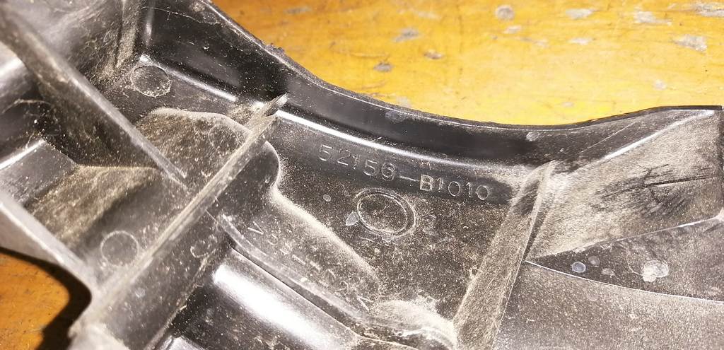 крепеж бампера Toyota Passo