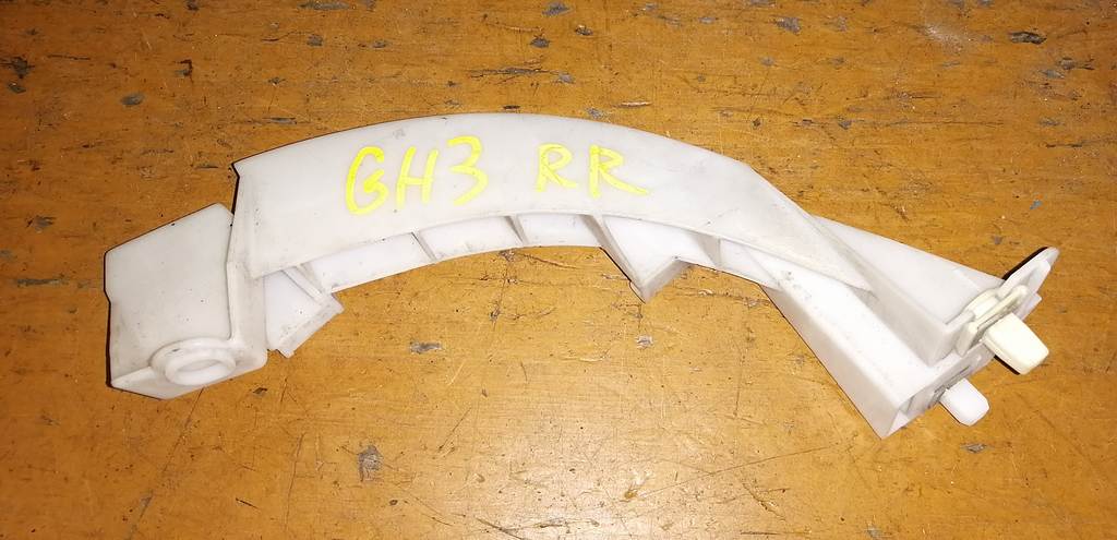 крепеж бампера Subaru Impreza