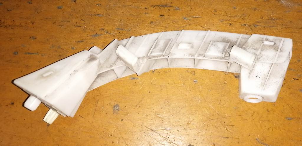 крепеж бампера Subaru Impreza