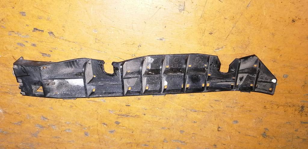 крепеж бампера Subaru Impreza