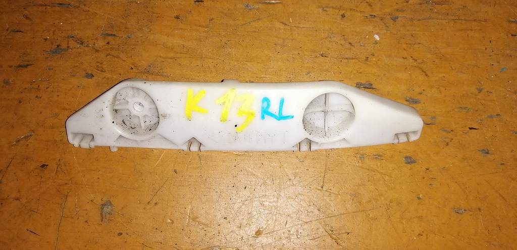 крепеж бампера Nissan March