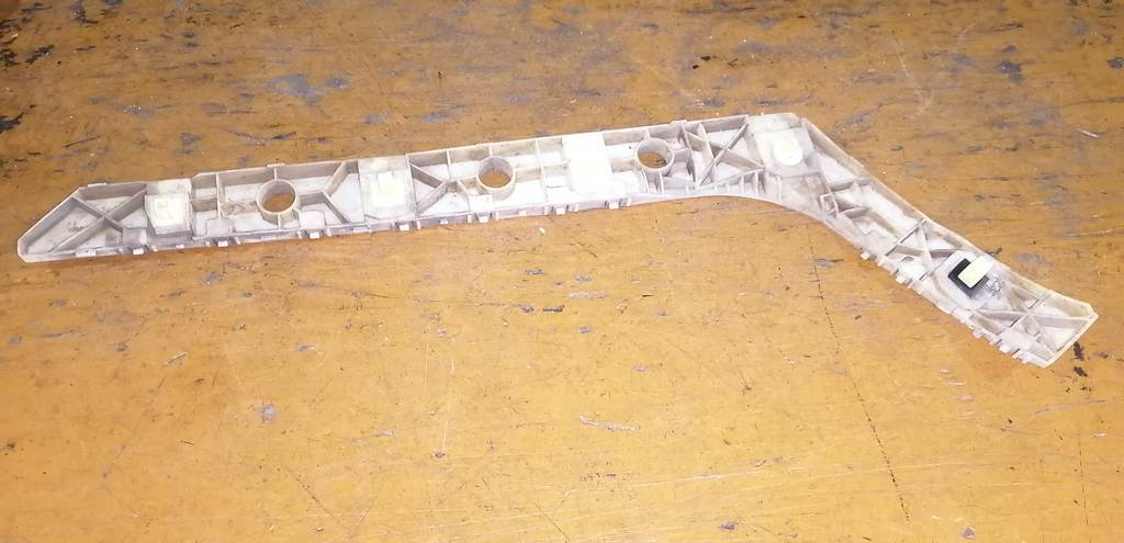 крепеж бампера Nissan Teana