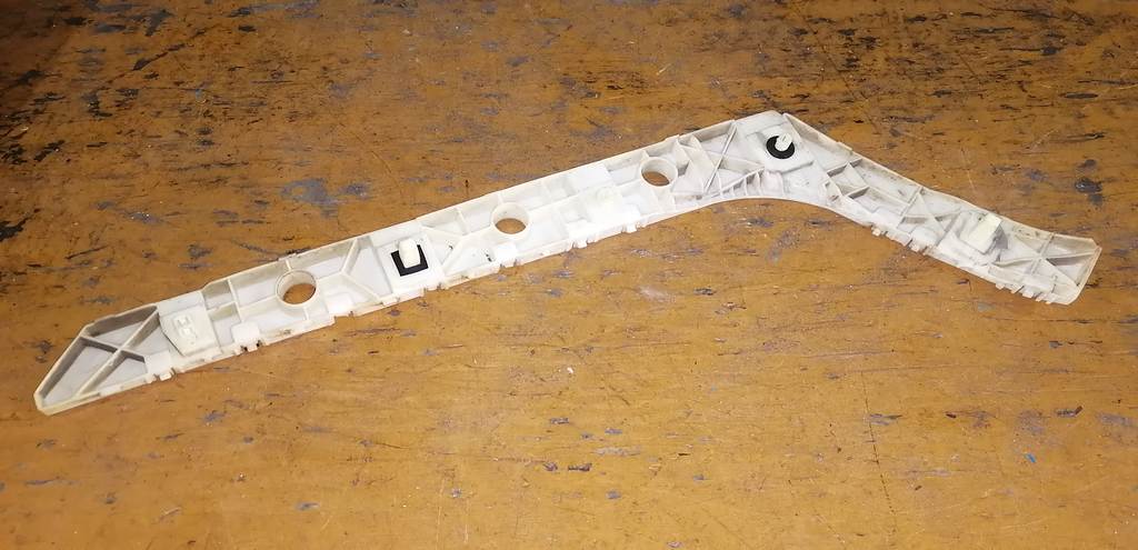 крепеж бампера Nissan Teana