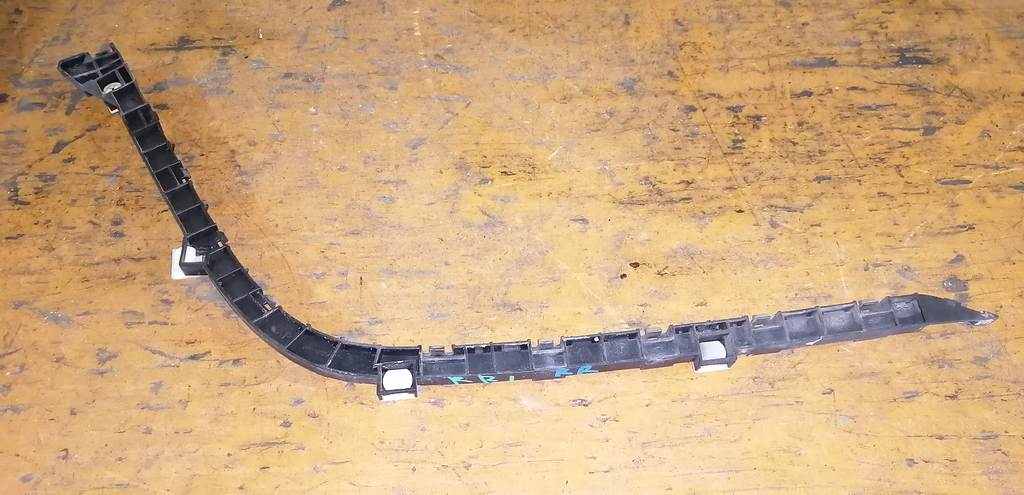 крепеж бампера Honda Elysion