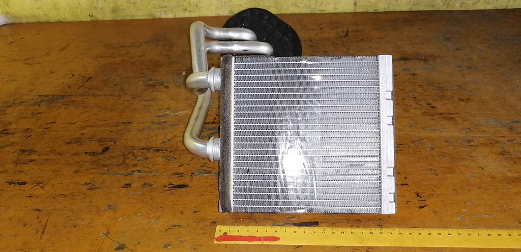 радиатор печки Nissan March
