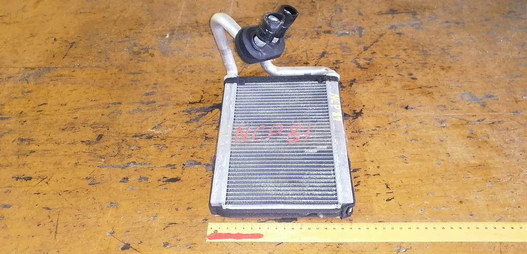 радиатор печки Toyota Sienta