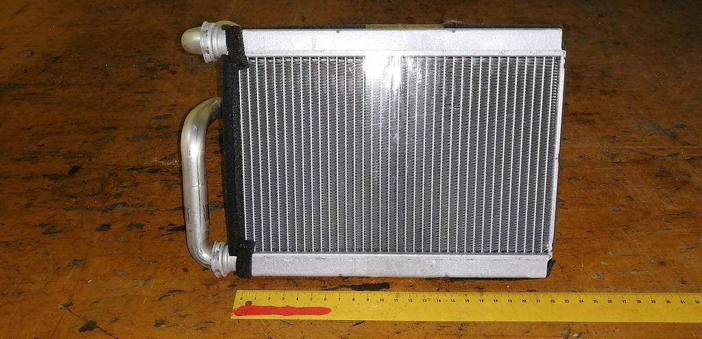 радиатор печки Toyota Sienta