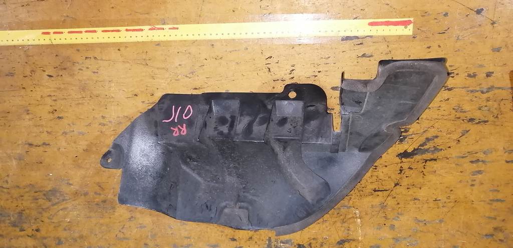 подкрылок Nissan Dualis