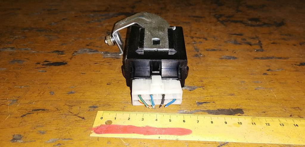 блок управления стеклоочистителем Subaru Forester