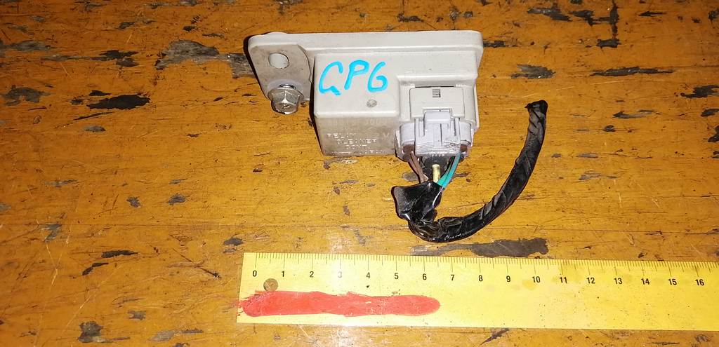 реле омывателя фар Subaru Impreza