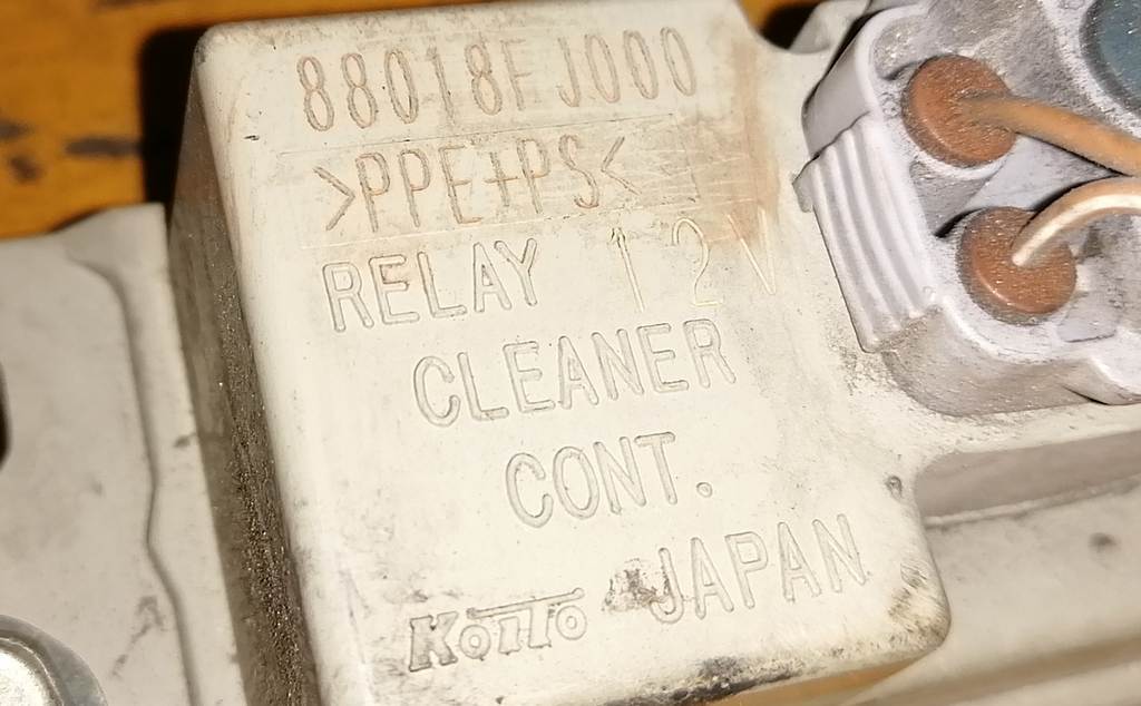 реле омывателя фар Subaru Impreza