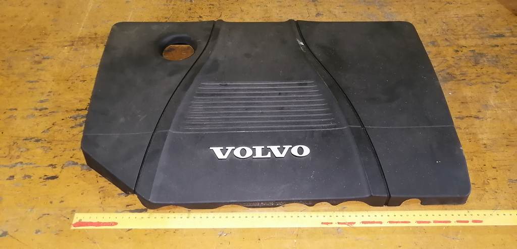 декоративная крышка двс Volvo S40