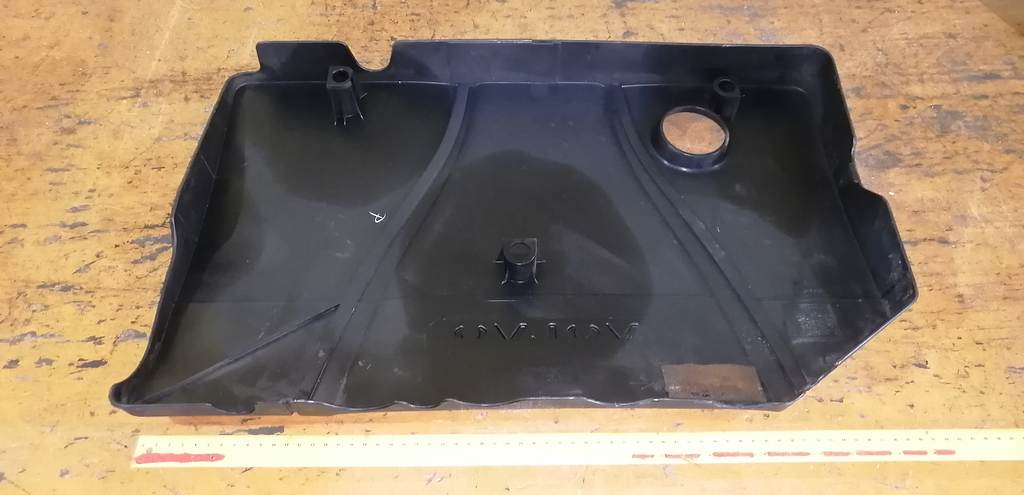 декоративная крышка двс Volvo S40